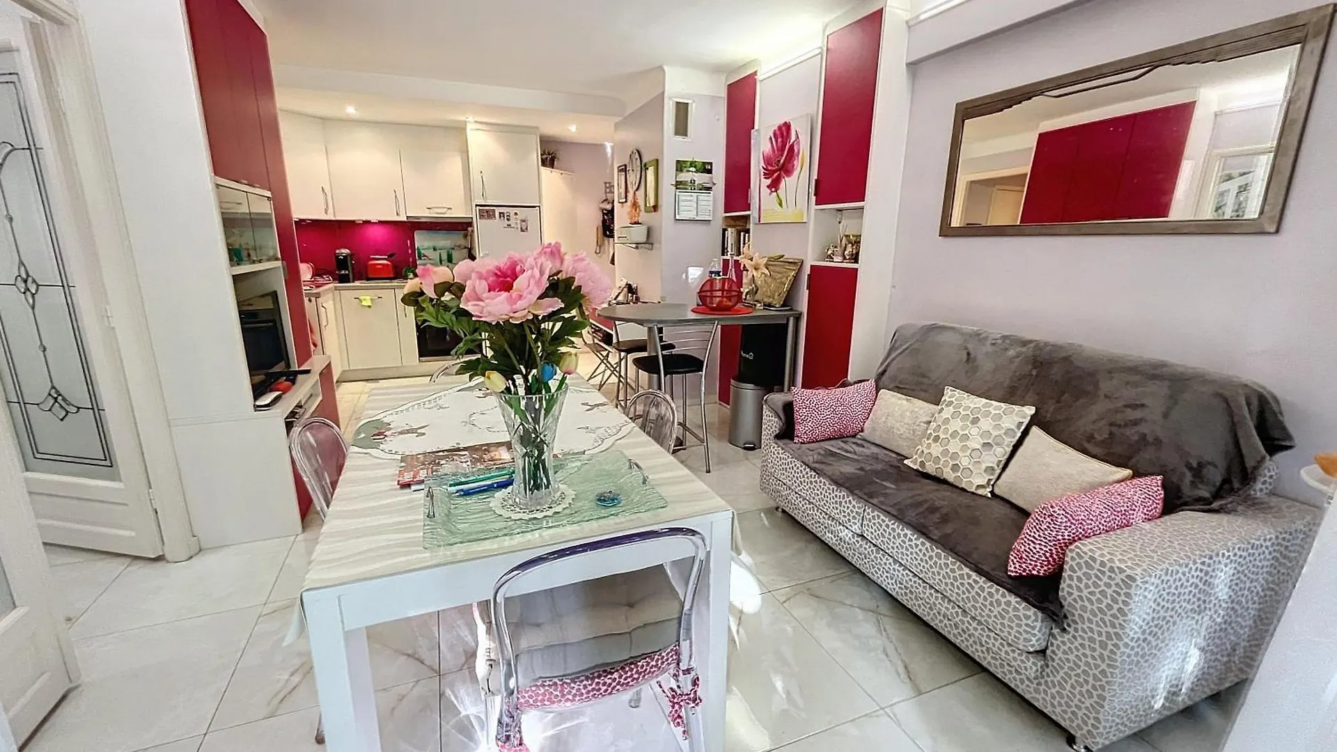 Cosy 1 Bedroom Republique 236 Cannes France